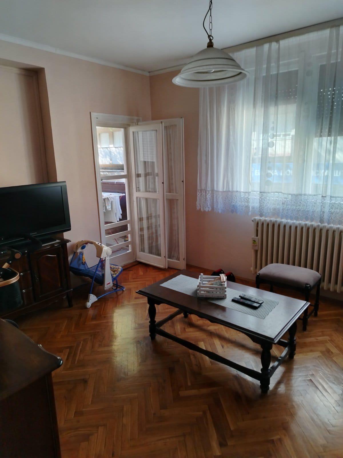 Na prodaju dvosoban stan u strogom centru Vršca Vršac