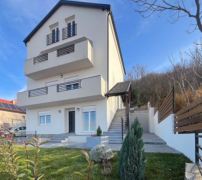 Na prodaju stambeni objekat u Vršcu - Novogradnja Vršac