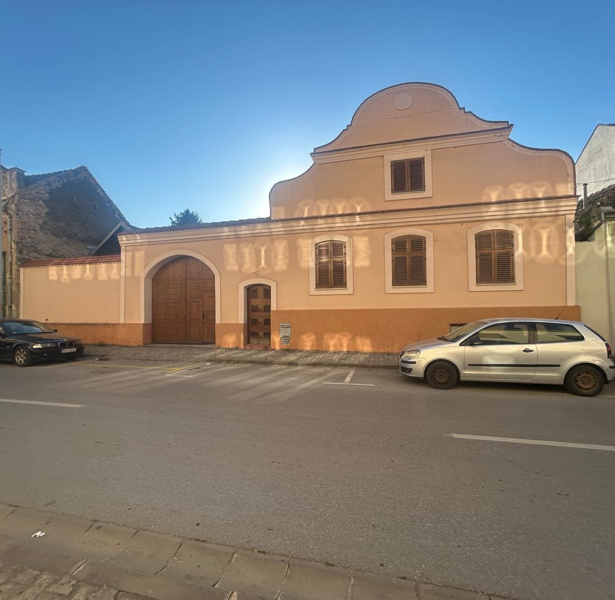 Na prodaju višenamenski objekat u strogom centru Vršca Vršac