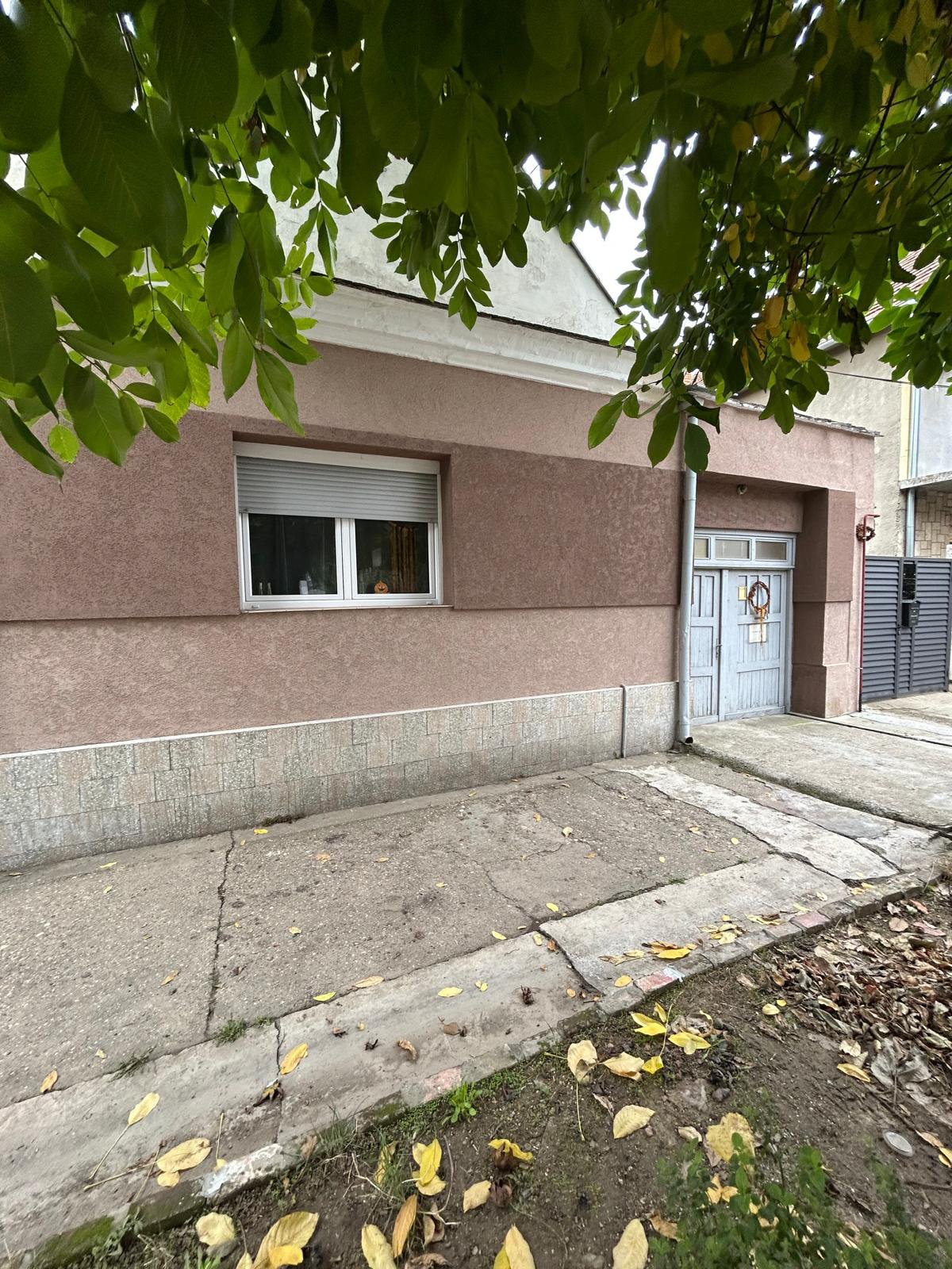 Na prodaju prizemna kuća u Vršcu - II zona Vršac
