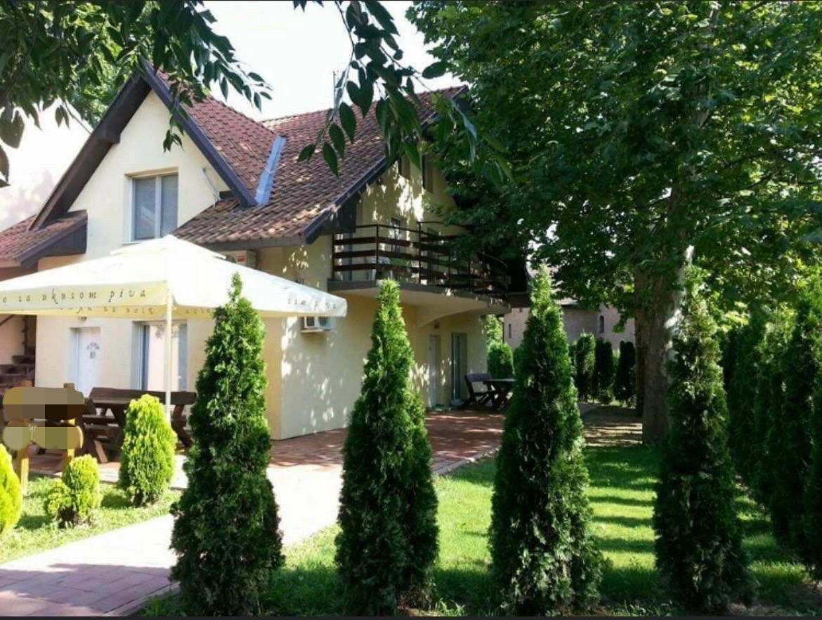 Na prodaju stambeni objekat u Beloj Crkvi - 4 apartmana Vršac