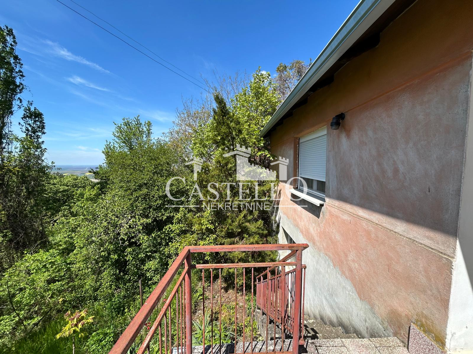 2-374-Na-prodaju-vikend-kuća-na-vršačkom-bregu-04